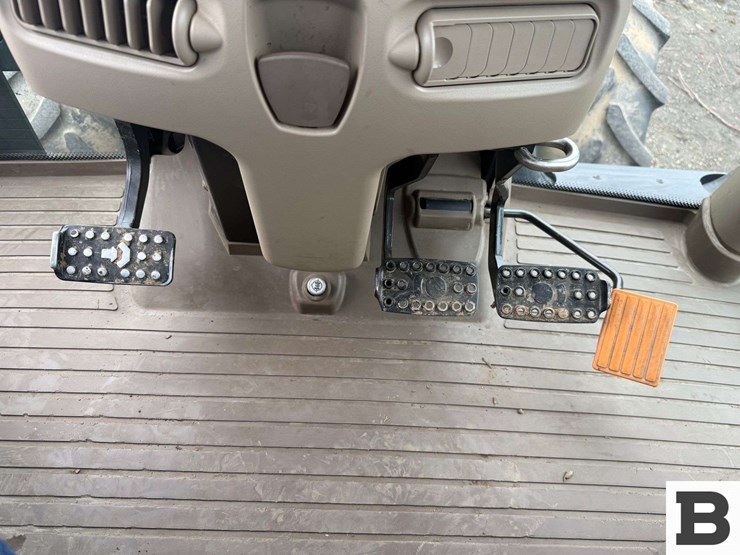 2012-john-deere-6115r-image-72