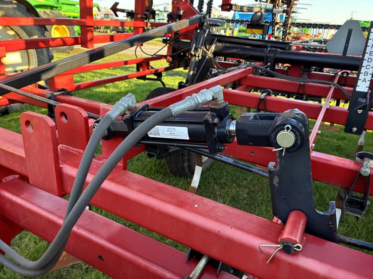 case-ih-200-image-10