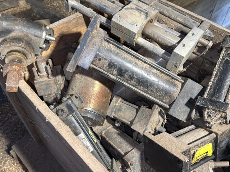 #163-•-air-cylinders-image-7