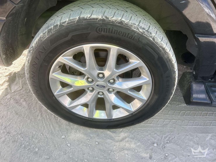 2017-ford-expedition-limited-image-27