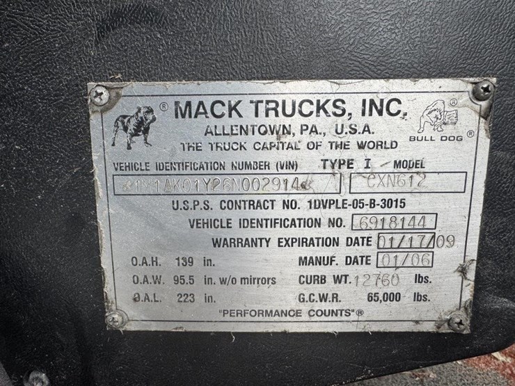 2006-mack-vision-cx612-image-10