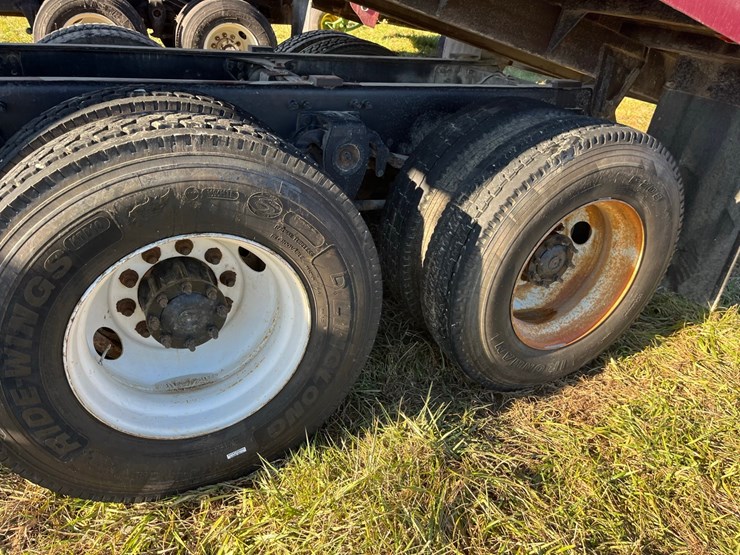 05-freightliner,-m2,-20’johnny-gregory-dump-grain-body,-5’-sides,-image-12