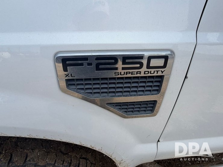 2009-ford-f250-image-40