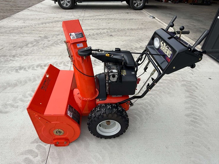 ariens-1128-walk-behind-snowblower,-11hp,-28”-width,-2-stage,-electric-start,-hand-warmers,-fully-se-image-4