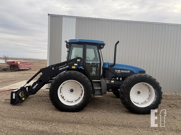 1998-new-holland-tv140-image-12
