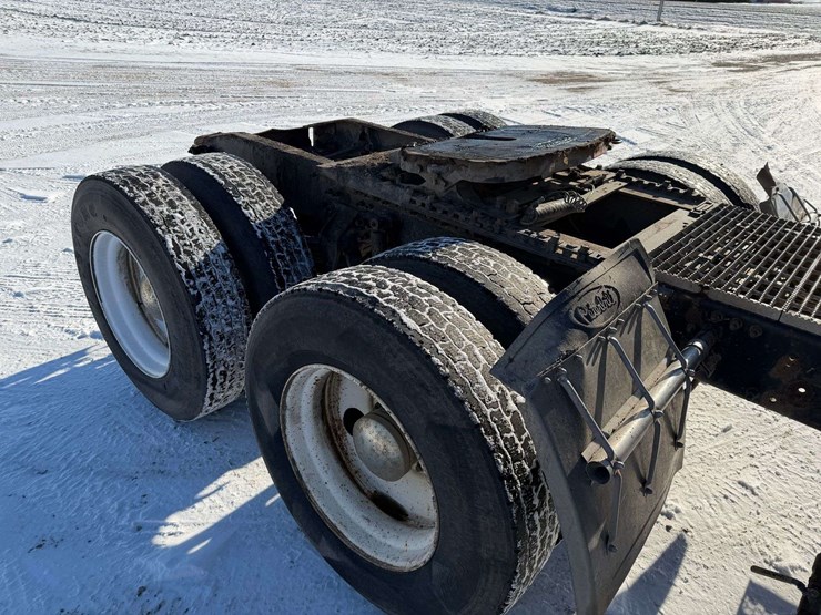 2006-mack-chn613-image-44