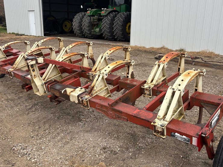 3-point-tebben-ripper,-9-shank,-24”-spacing-image-4