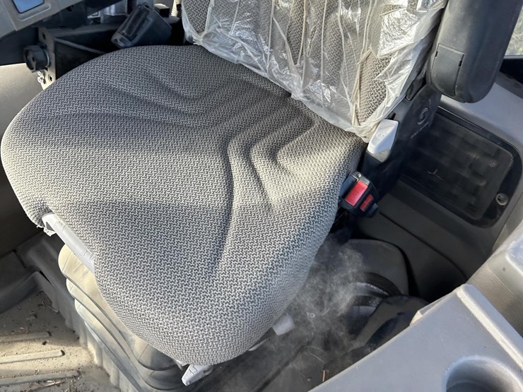 2022-case-ih-maxxum-150-image-49