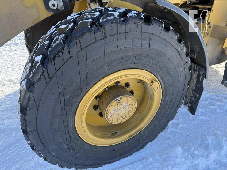 caterpillar-920-image-32