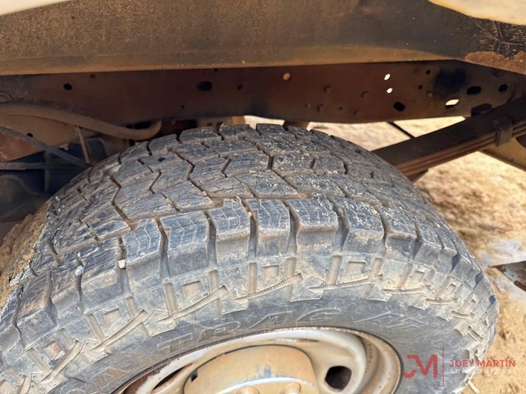 2011-ford-f250-xl-image-7