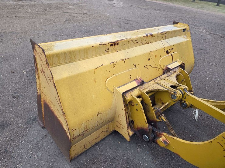 2009-caterpillar-906h-image-16