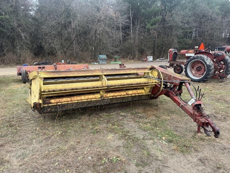 new-holland-469-image-1