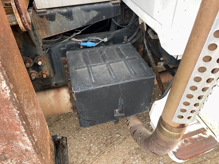 ford-lt9000-image-11