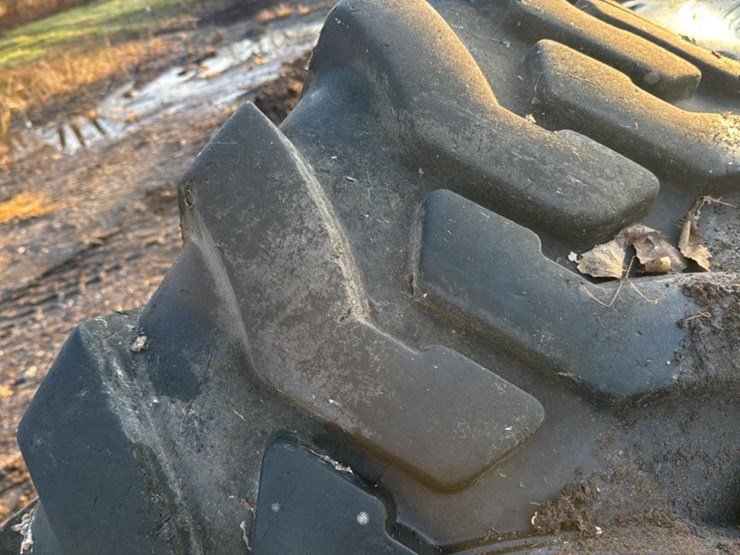#145-•-loader-tires*-image-3