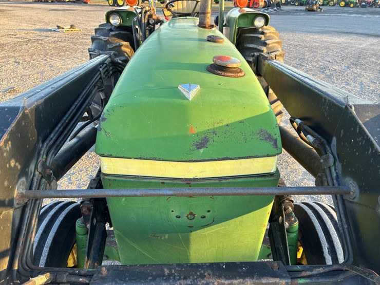 john-deere-2940-image-17