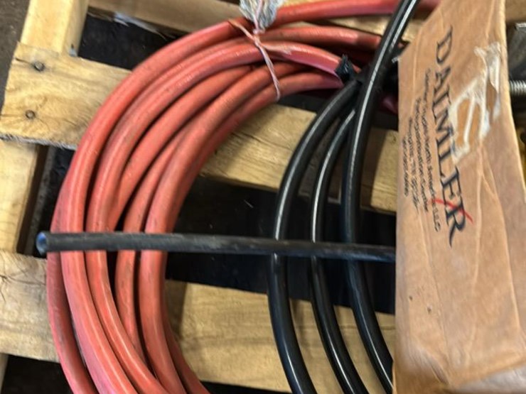 #194-•-skid-of-parts*-image-9