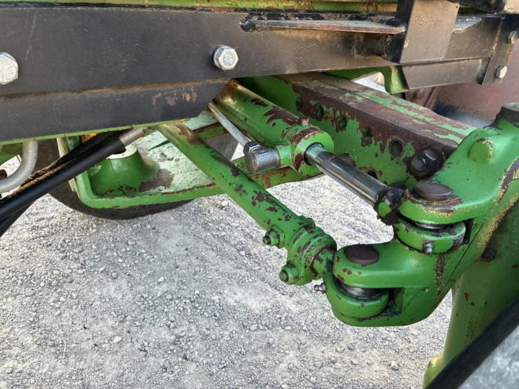 john-deere-2940-image-44