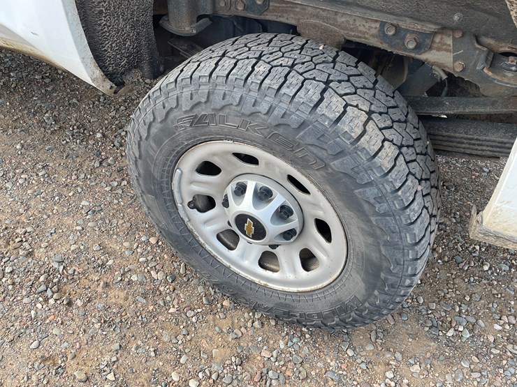 #1123-•-2019-chevrolet-silverado-pickup-truck(has-mn-title)-image-14