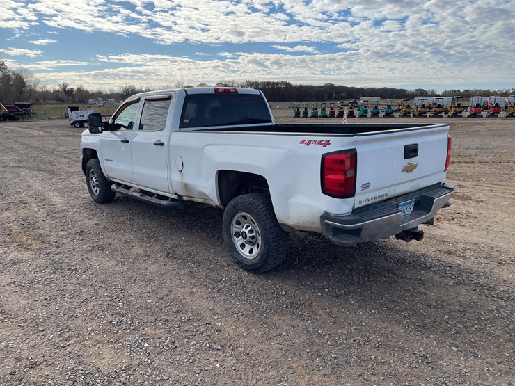 #1123-•-2019-chevrolet-silverado-pickup-truck(has-mn-title)-image-3