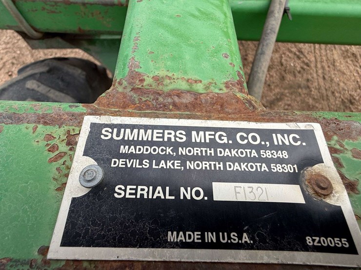 summers-90’-sprayer,-3pt-hookup,-500-gallon-tank,-5-section-shut-offs,-comes-with-controller,-wings-image-13