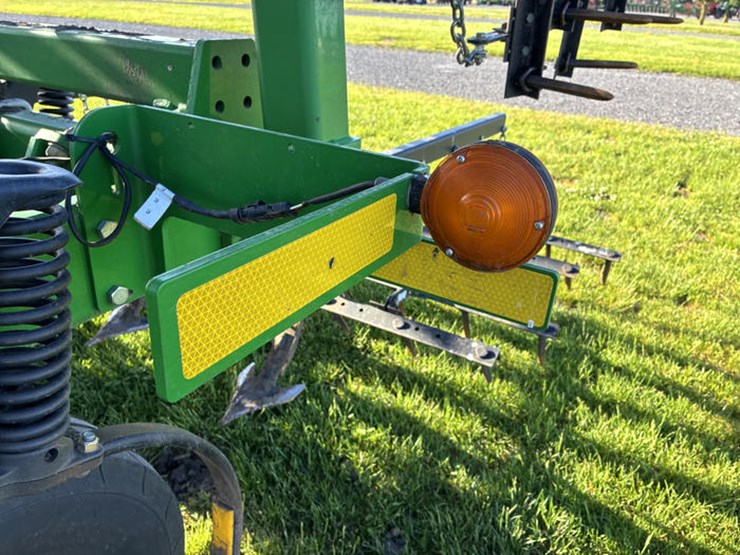 john-deere-2210-image-44