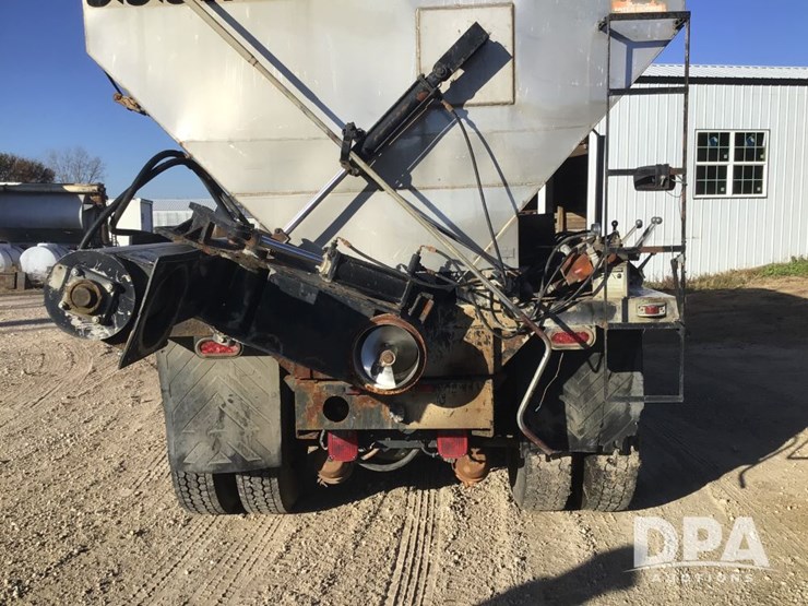 2004-kenworth-t800-image-3