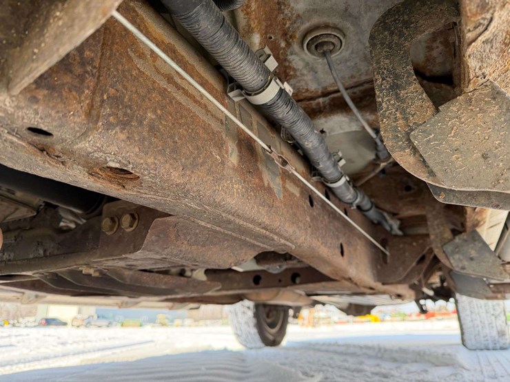 2013-chevrolet-silverado-1500-lt-image-15