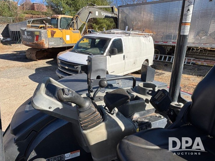 2020-yanmar-vio55-image-56