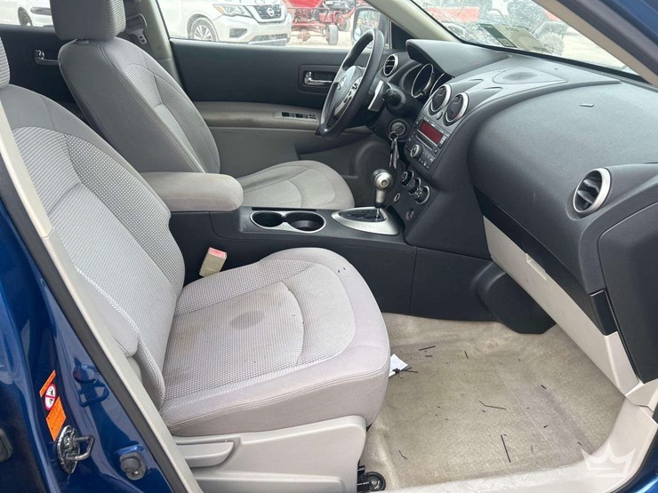 2008-nissan-rogue-image-16