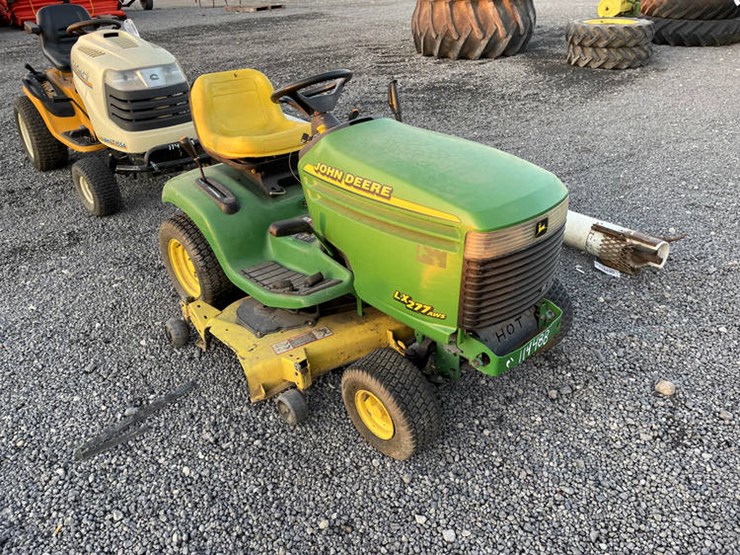 john-deere-lx277-aws-image-1
