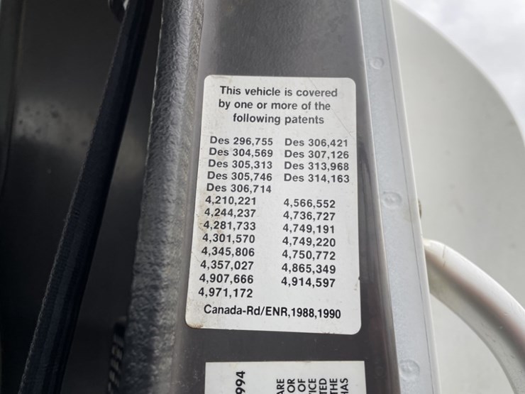 international-4900-image-39