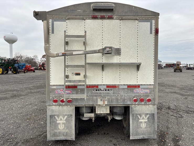 wilson-hopper-bottom-image-8