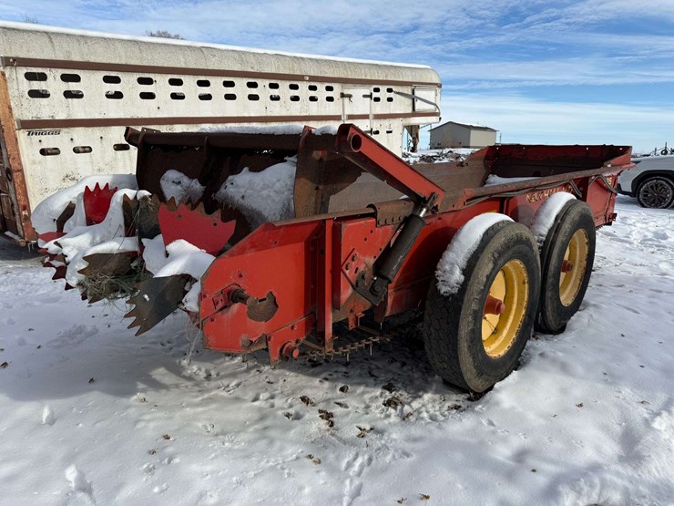 new-holland-185-image-6