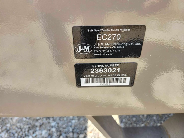 2025-j&m-ec-270-tandem-seed-tender-image-2