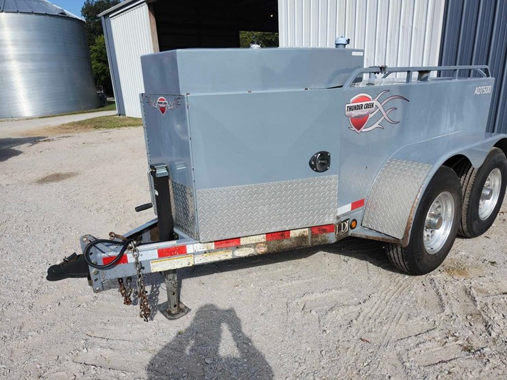 thundercreek-adt-500-tandem-fuel-trailer-image-1