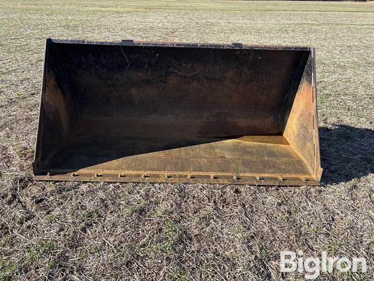 hla-2.2-cu.-yd.-bucket-image-2