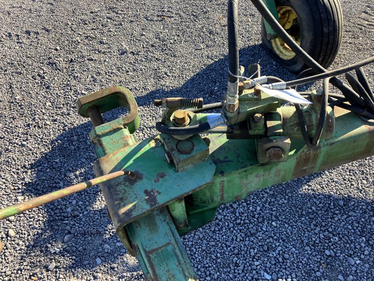 john-deere-2700-image-11