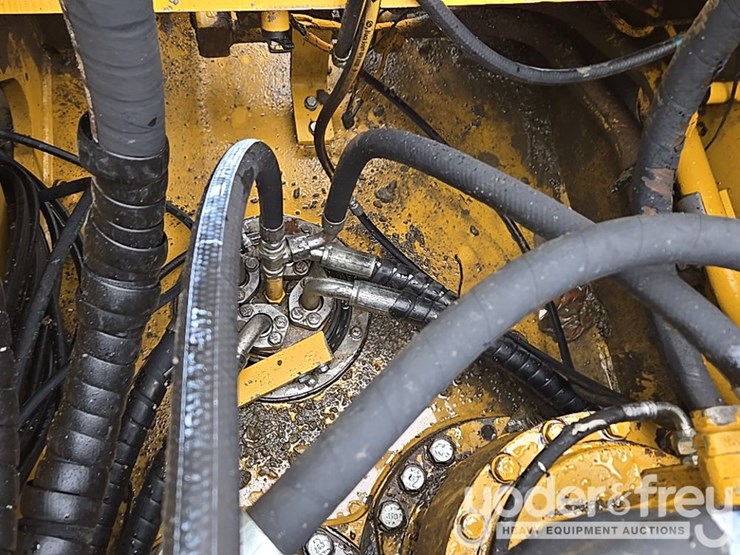 2012-caterpillar-349el-image-68