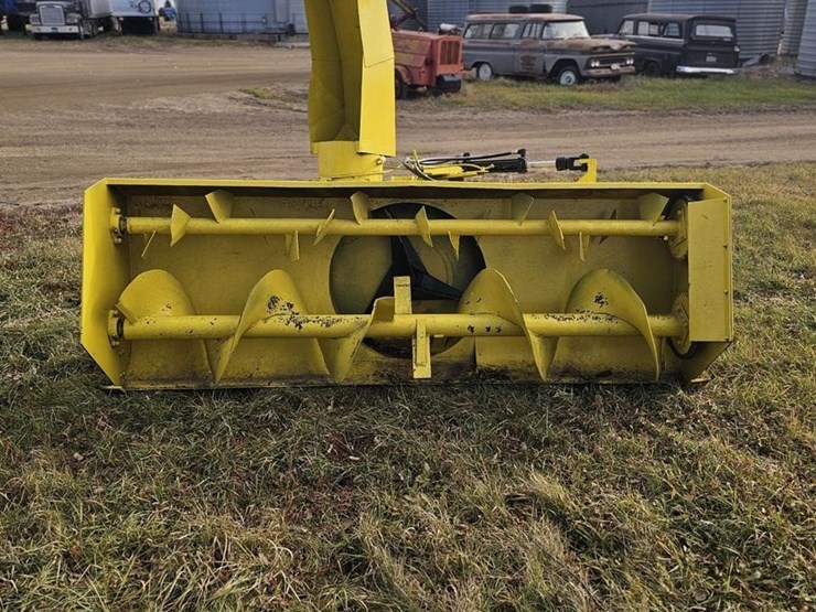 hanson-8.5"-snow-blower-image-3