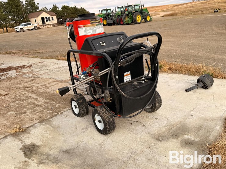 alkota-420x4-industrial-hot-water-pressure-washer-image-7