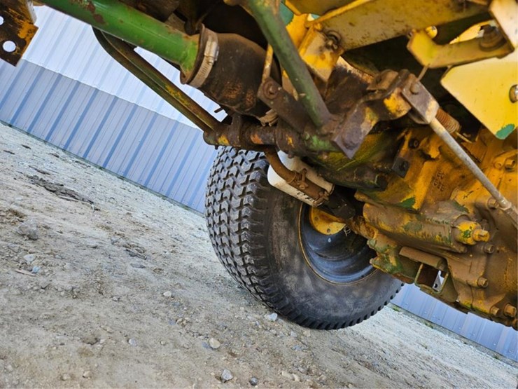 john-deere-650-image-54