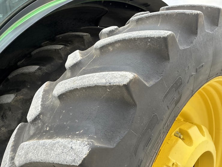 john-deere-8335r-image-65