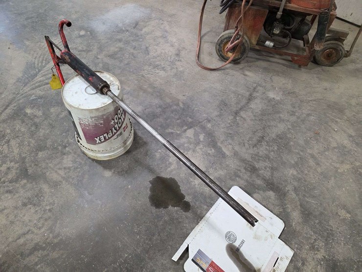 oil-barrel-hand-pump-image-2