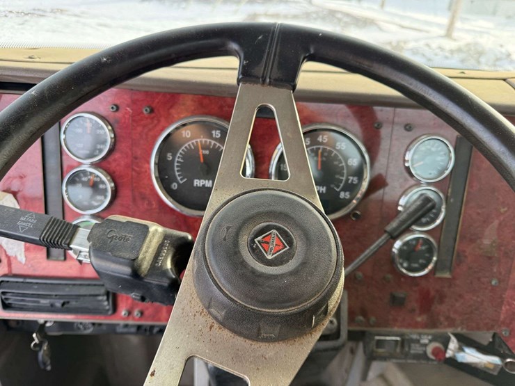 2005-international-9200-image-19