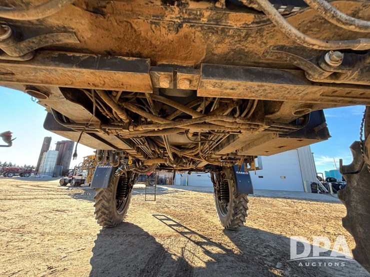 case-ih-patriot-4440-image-54