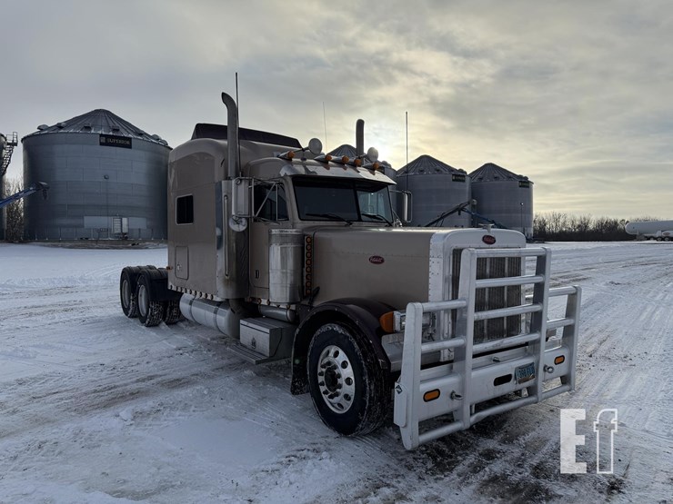2004-peterbilt-379-image-2