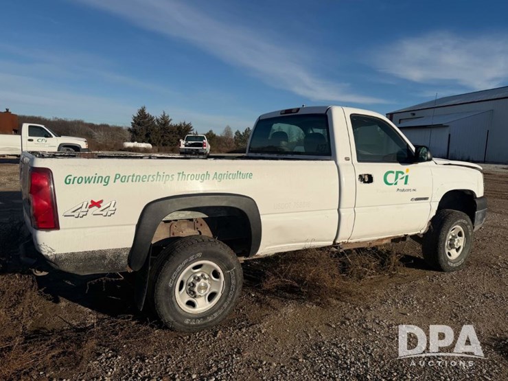 2003-chevrolet-silverado-2500hd-image-6