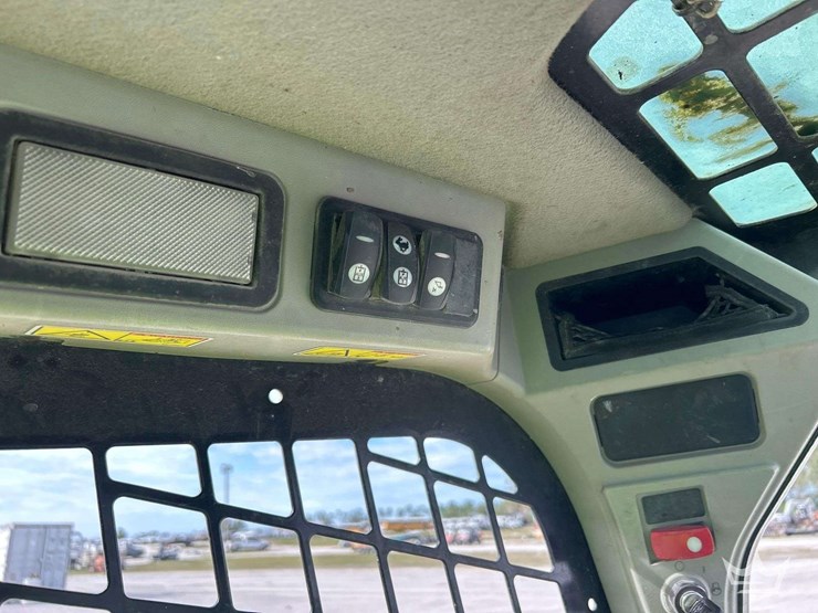 2019-caterpillar-259d-image-15