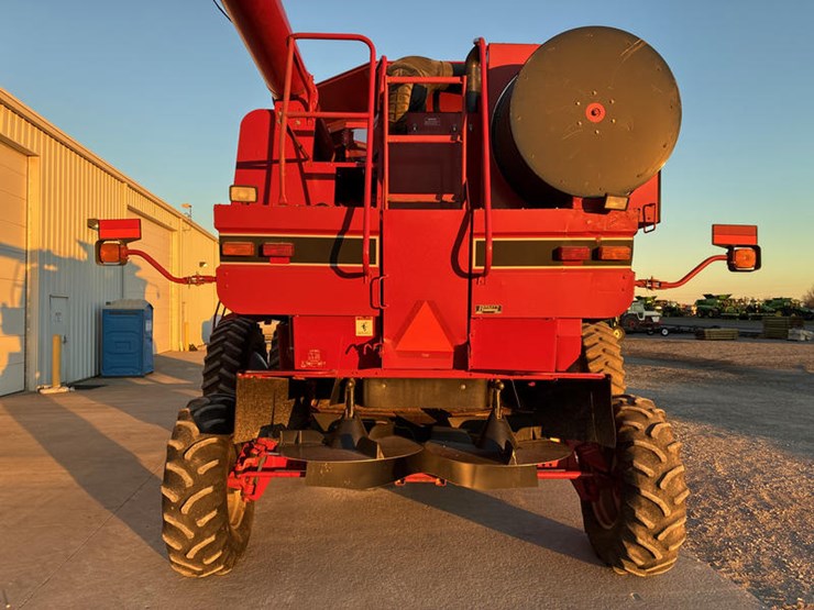 case-ih-2388-image-5