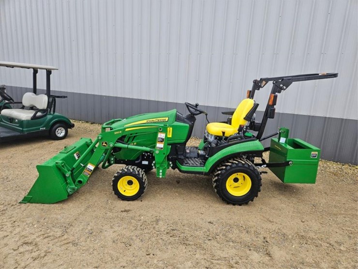 john-deere-1025-image-2